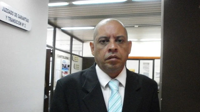Dr. César López Molinas